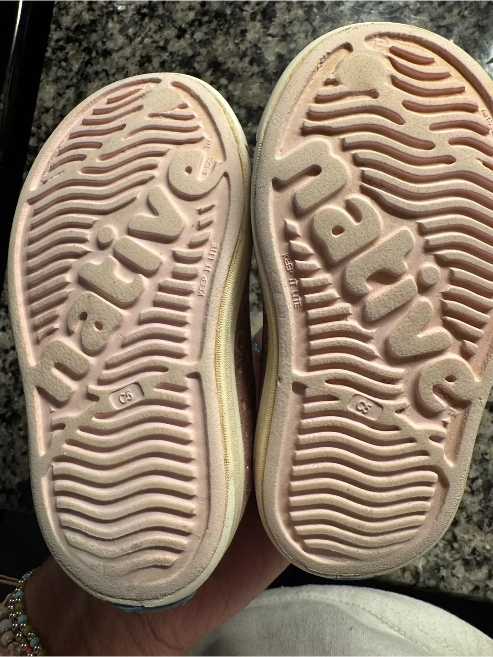 Native Kids Glitter Slip-On Shoes - Pink